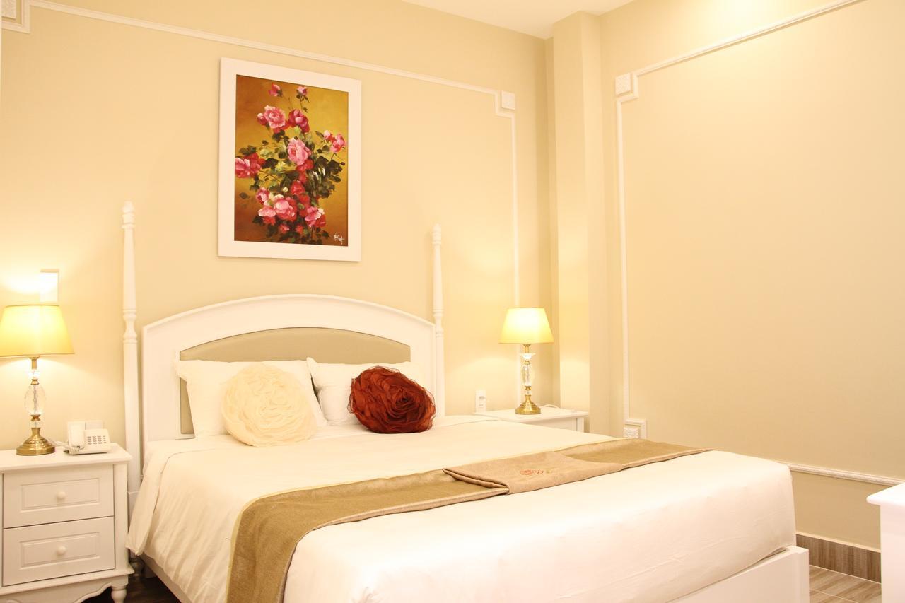 La Vie En Rose Hotel Da Lat Exterior photo