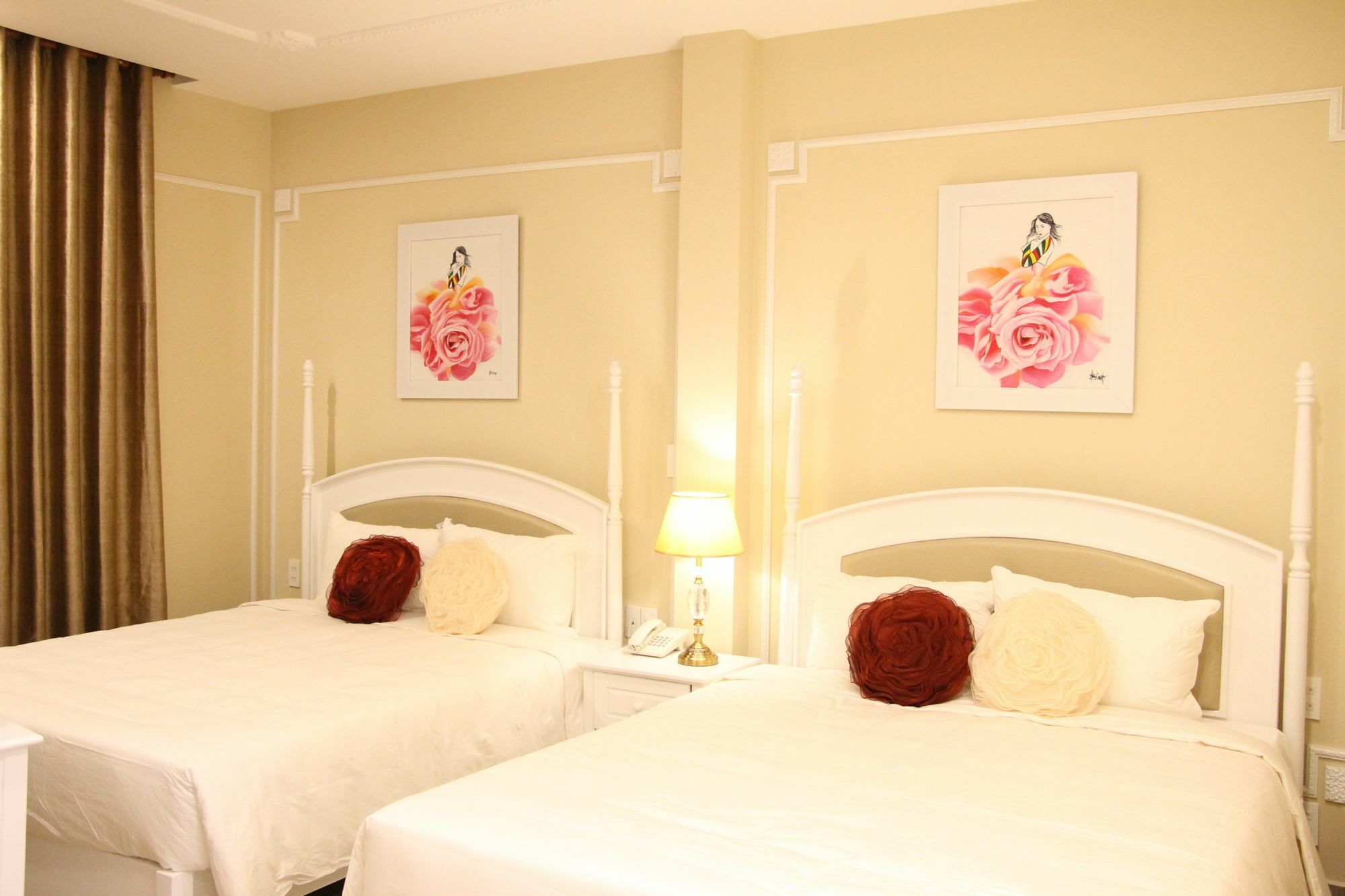 La Vie En Rose Hotel Da Lat Exterior photo